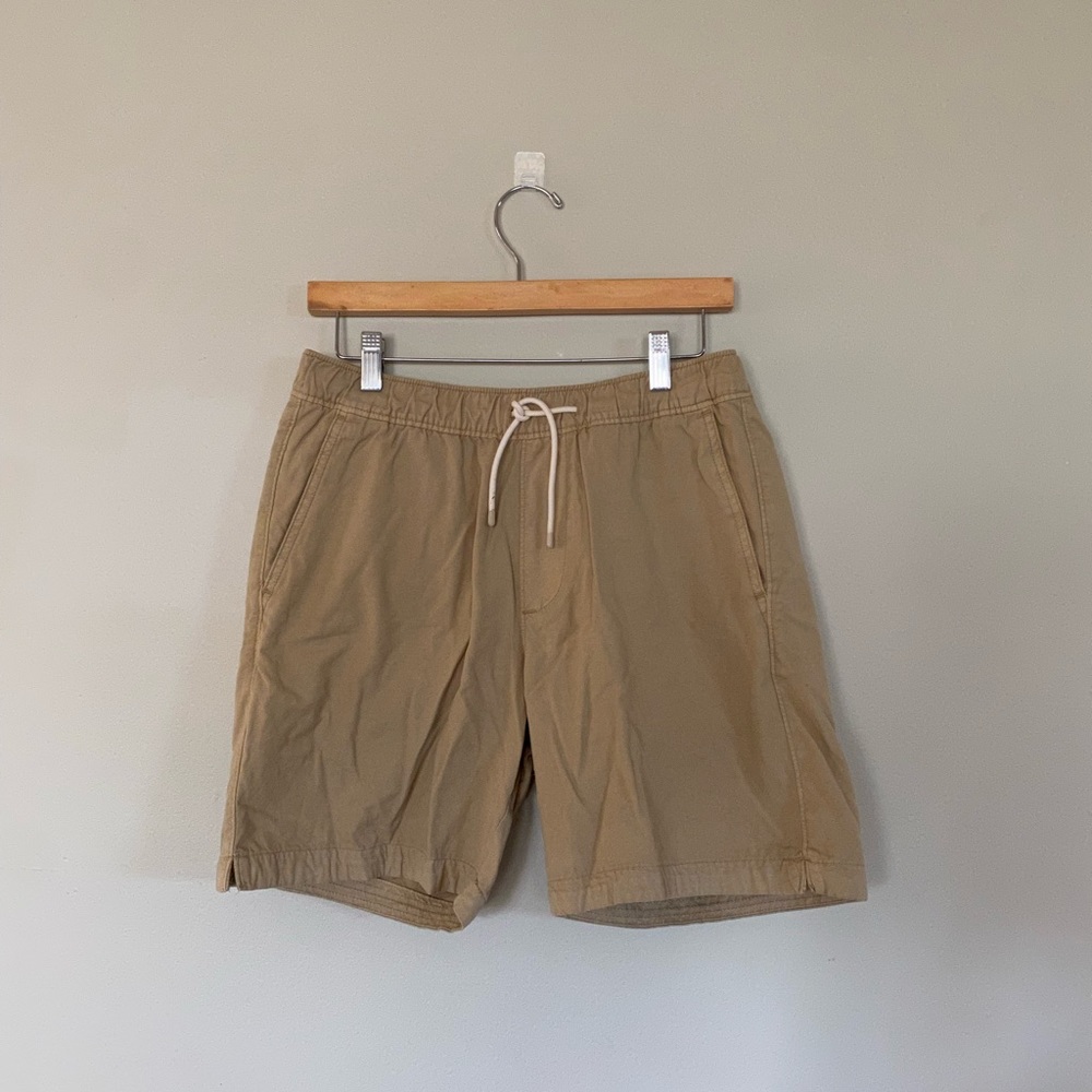 Abercrombie & Fitch khaki shorts - New w/o tags